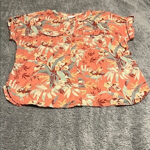 Columbia Coral Floral Women's Blouse 2 Snap Pockets Button Up Top